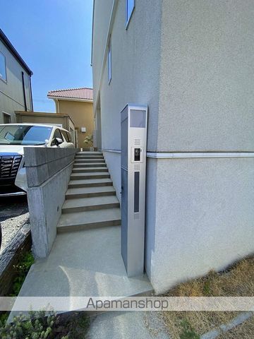 大阪モノレール彩都 彩都西駅 徒歩14分 2階建 築10年の玄関写真