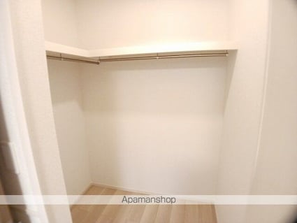 ヒカルサ大津唐崎Ⅱ[2LDK/56.12m2]の収納