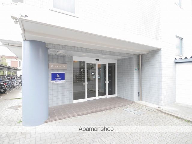 辻ハイツの玄関写真