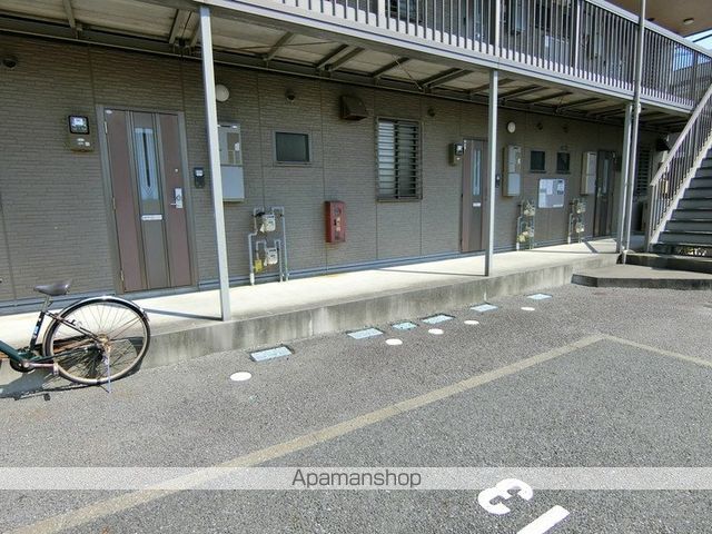 グリーンスクエアの玄関写真