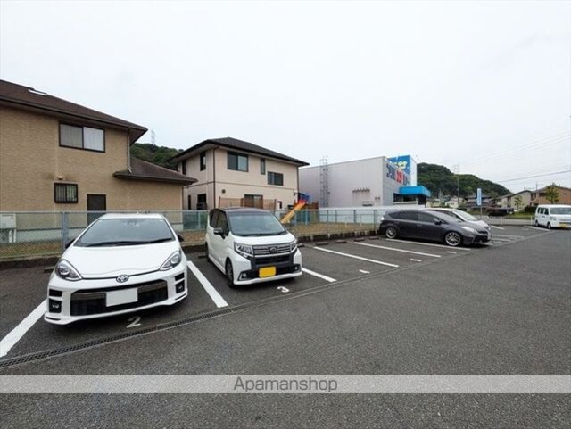 岡山県倉敷市福井[1K/22.58m2]の駐車場1