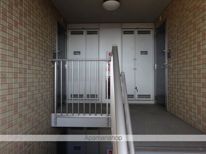 和歌山県和歌山市杭ノ瀬[2LDK/52.3m2]のエントランス1
