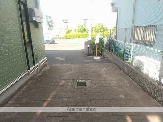 レオパレス中央IIの玄関写真