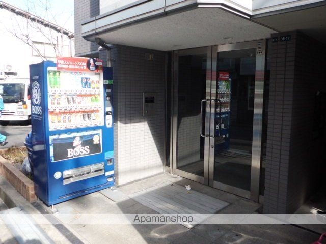 プレジール香里園の玄関写真
