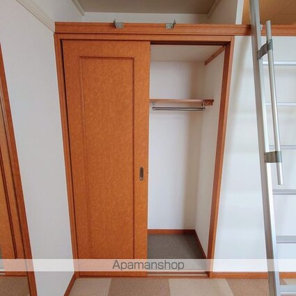 レオパレスヴォワール[1K/20.28m2]の収納