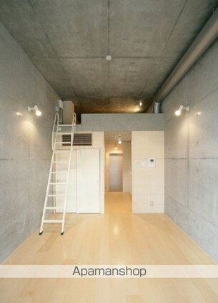 東京都渋谷区桜丘町[1R/23.96m2]の収納