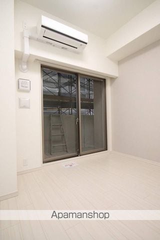 LIVECASA本町の内装写真