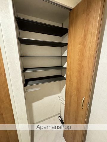 CARRERA栄通の内装写真