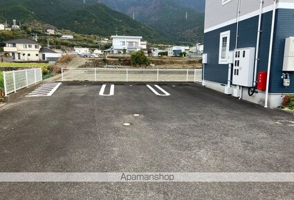 愛媛県四国中央市豊岡町長田[2LDK/58.53m2]の共用部3