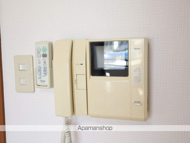 DWELL GOKENYAの内装写真