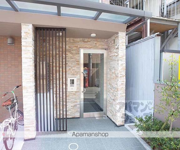 ヘラクレス茶山の玄関写真