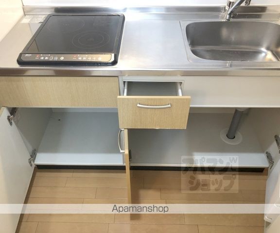 サンクスパレ千代原の内装写真