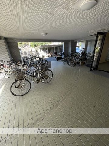 【福岡市東区千早のマンションの写真】