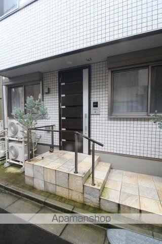 アプリシエイト駒込の玄関写真