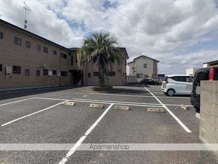 レジデンスヒロⅡ[2DK/54.65m2]の駐車場2