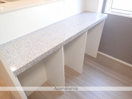 ルミエールＭＫ[2LDK/66.32m2]の内装1