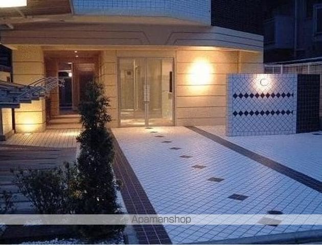 エクシム高円寺の玄関写真