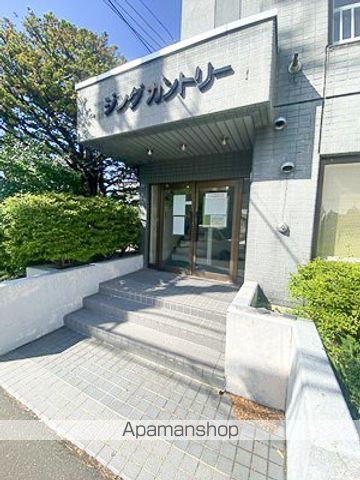 ロジングカントリーの玄関写真
