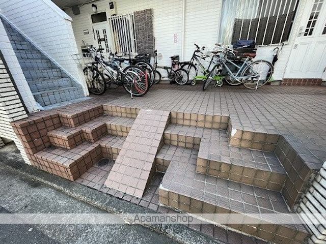ウィズ茅ヶ崎の玄関写真
