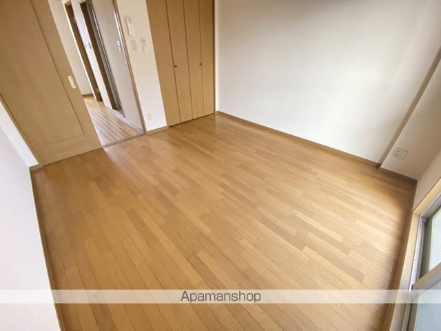 クリスタルマンションの内装写真