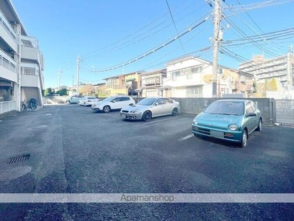コーポメルヘン[2DK/40.95m2]の駐車場