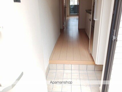 アルモニー　Ｗ[2K/35.95m2]の玄関
