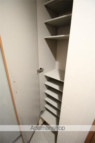 TRビルディングの内装写真