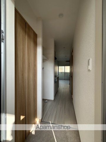 COLLINA中山新町の内装写真