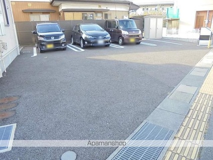 プリマベーラ　Ａ[1K/28.02m2]の駐車場