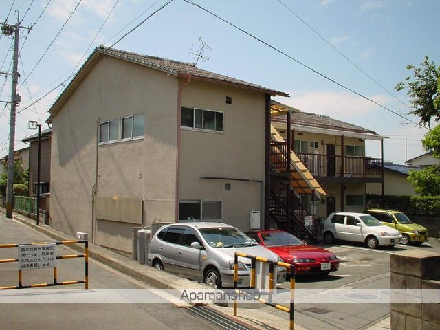 いずみアパートの外観写真