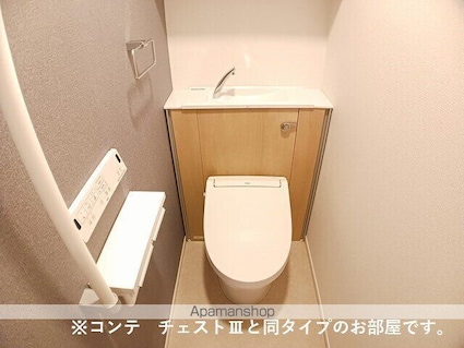 ラクーン守山[1LDK/42.51m2]のトイレ