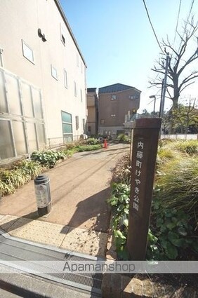 東京都新宿区内藤町[1R/40.13m2]の周辺4