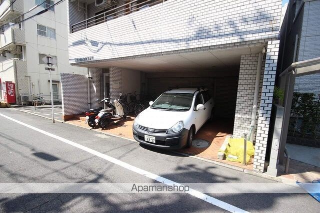 広島県広島市中区平野町[1K/14m2]の駐車場3