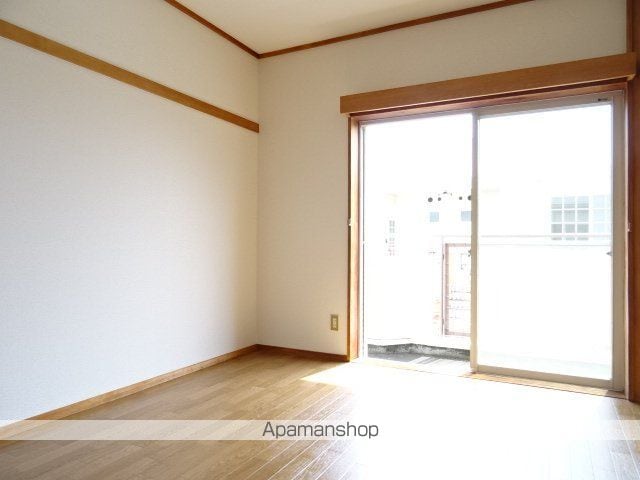 フラッツローゼブラウンハウスの内装写真