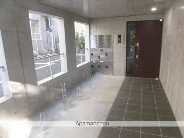 メゾンティーグルの玄関写真