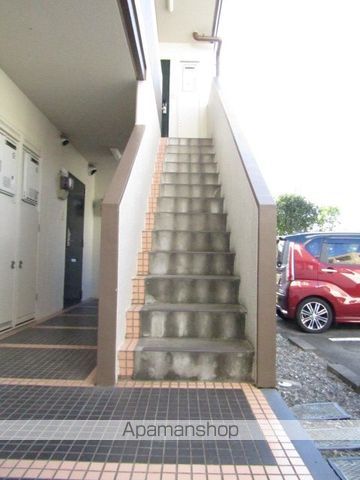 上島ロイドアパートB棟の外観写真