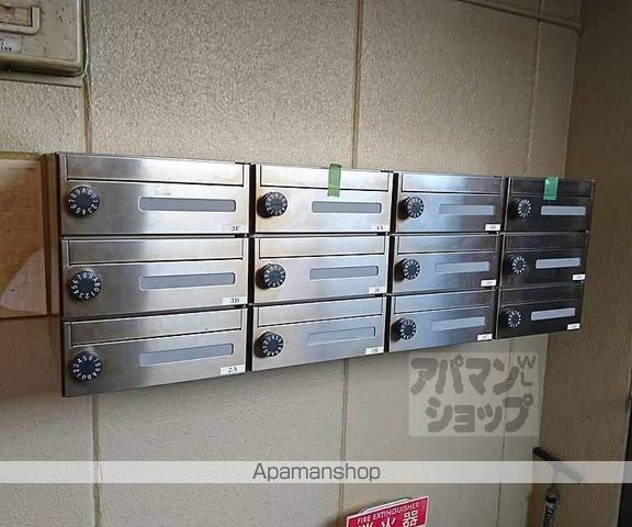 ルシェール西院の外観写真