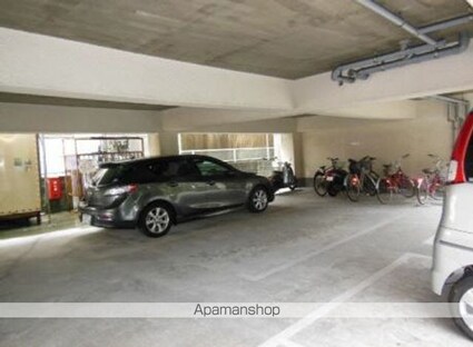 メゾンカトレア[2DK/34m2]の駐車場1