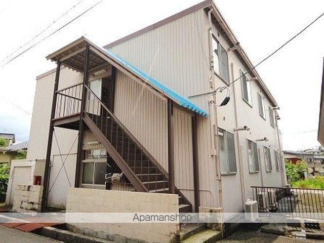 あいりん荘の玄関写真