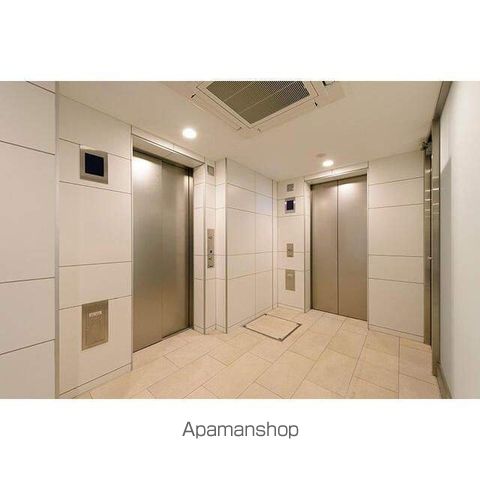 SIL西五反田の玄関写真