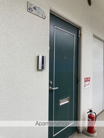 オルザス新潟の玄関写真