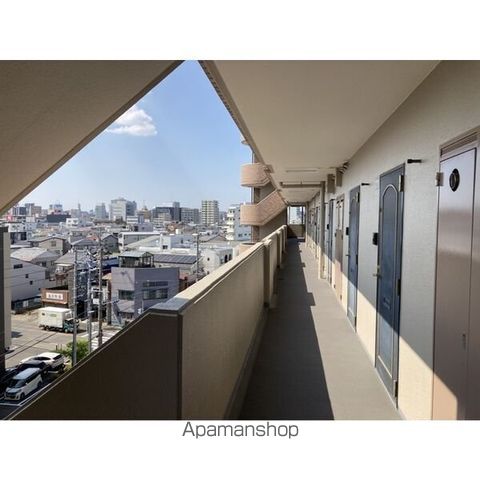 ブロンズ森島の内装写真