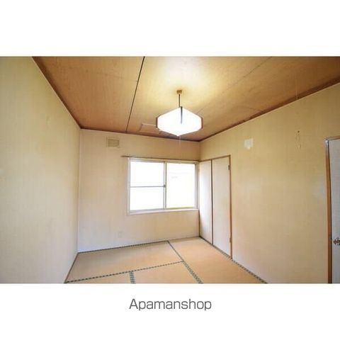 新都ハイツIの内装写真