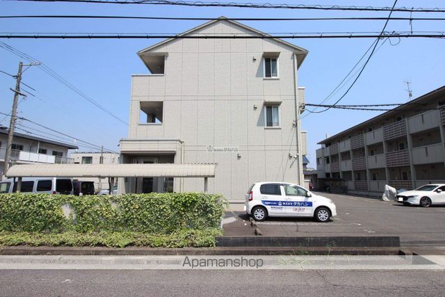 ローゼスポート港町 A棟の外観写真