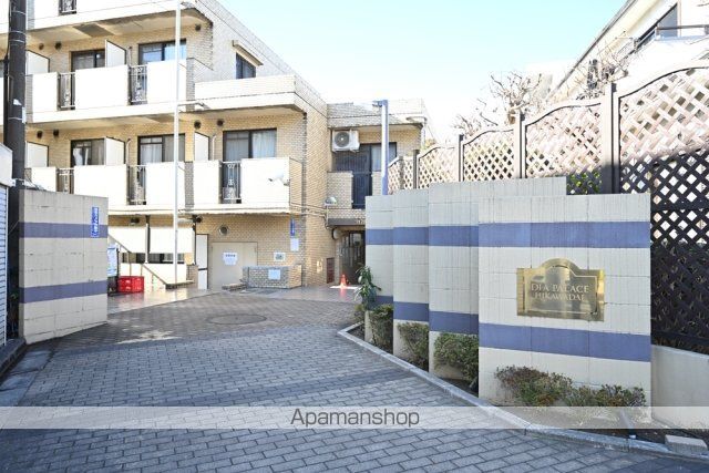 ダイアパレス氷川台の玄関写真