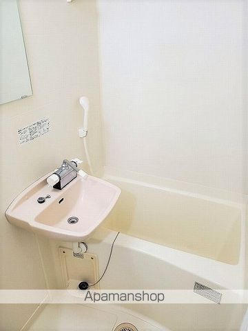 レオパレスKUKI EASTの内装写真