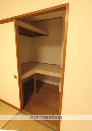 ダイアパレス泉崎[2SDK/62.56m2]の内装2