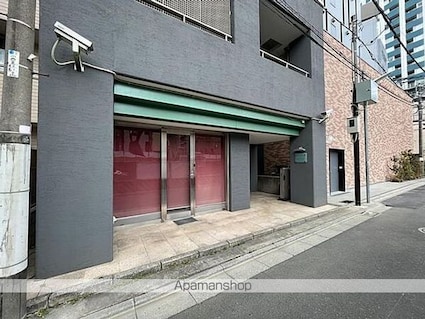 東京都新宿区西新宿４丁目[1K/33.82m2]のエントランス