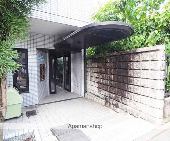 シャローム北白川の玄関写真