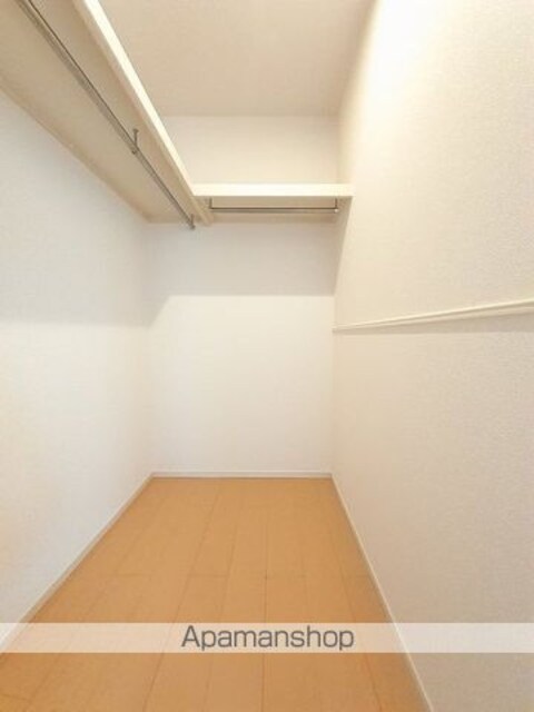 東京都八王子市大楽寺町[1LDK/45.09m2]の収納